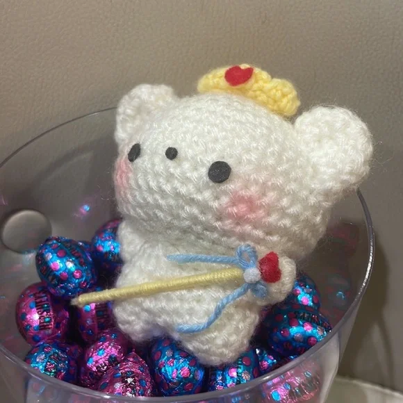 Crochet Bear Queen of Hearts - Picture 3 of 6